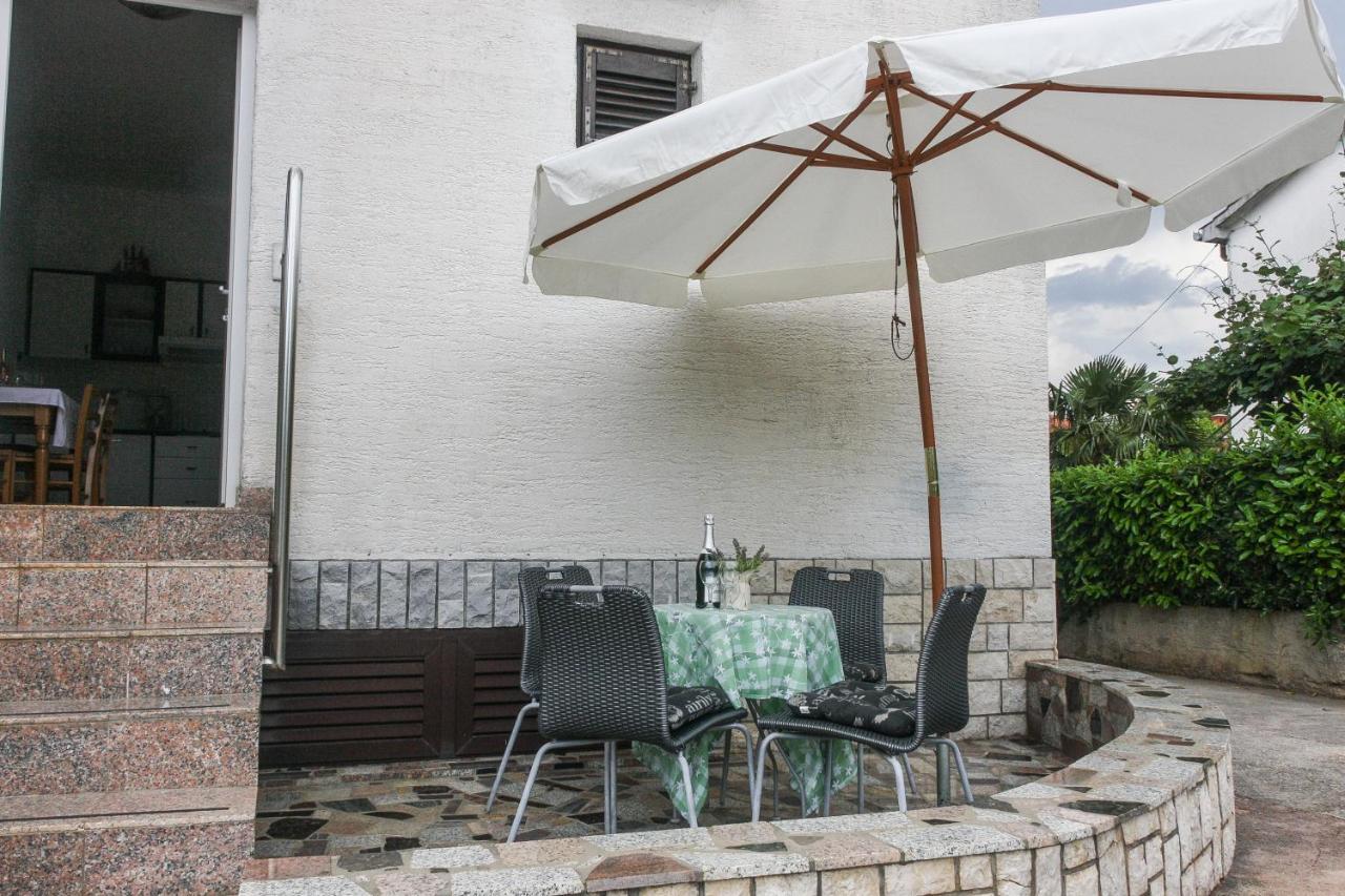 Apartment Suzy Вантачичі Екстер'єр фото
